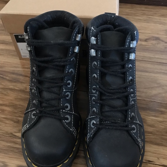 Dr. Martens- Boots- Alderton Black. Lace-up leather boots.  Size US 6 UK 4 NWT - Picture 4 of 8